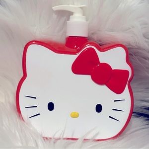Hello Kitty Soap lotion Dispenser